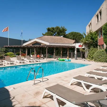 Ibis Sud Szálloda Avignon