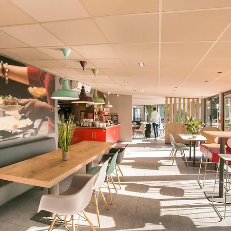 Ibis Sud Szálloda Avignon