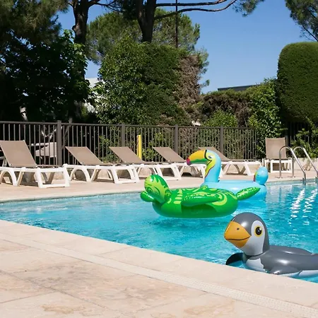 Ibis Sud Szálloda
